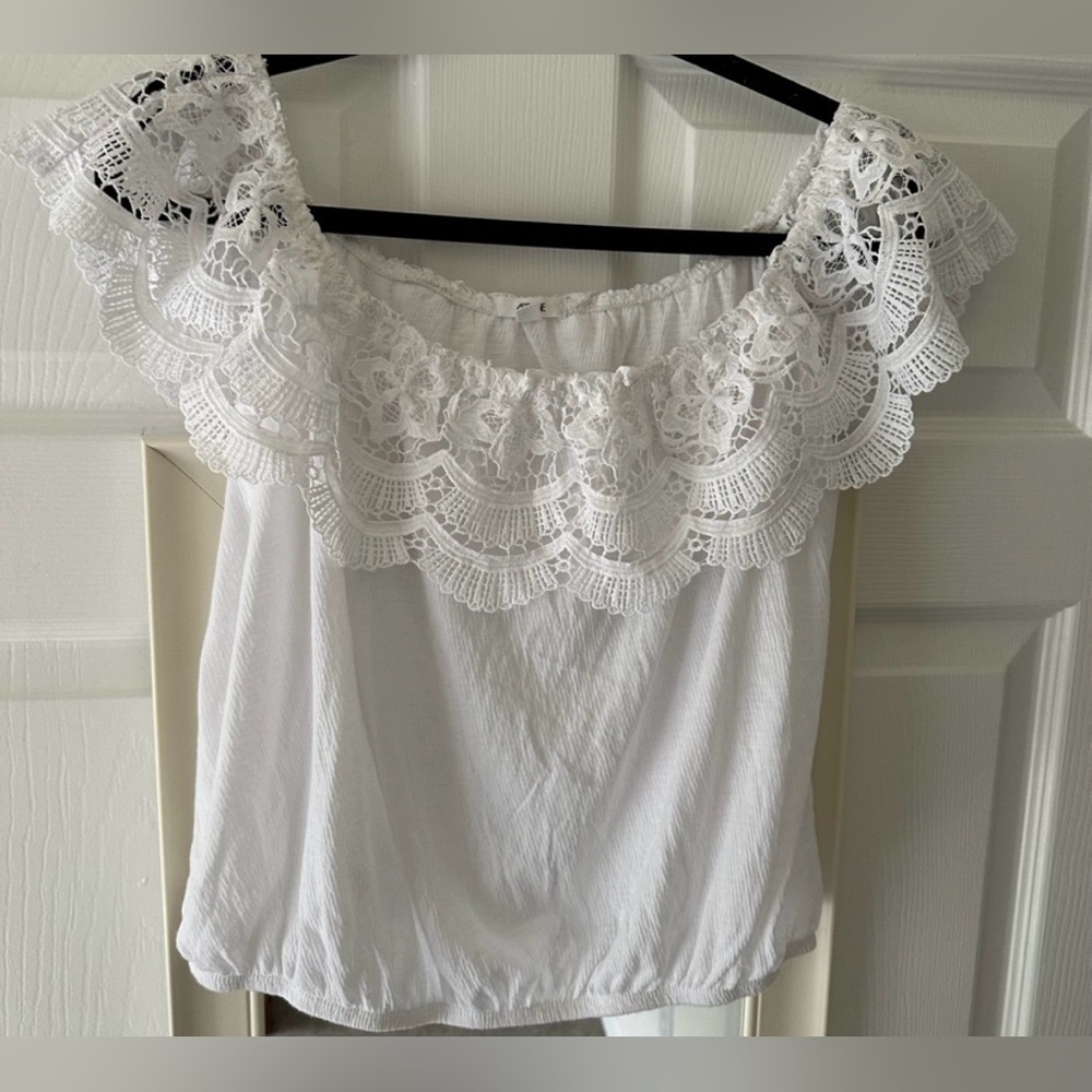 Ardene White Lace Off-Shoulder Blouse